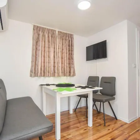 Tatil Evi Mobile Homes Bella 1 Biograd Na Moru