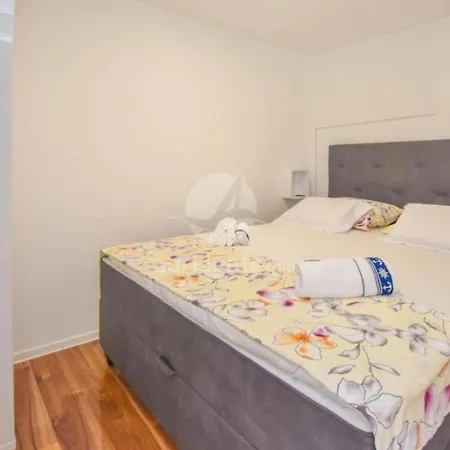Mobile Homes Bella 1 Biograd Na Moru