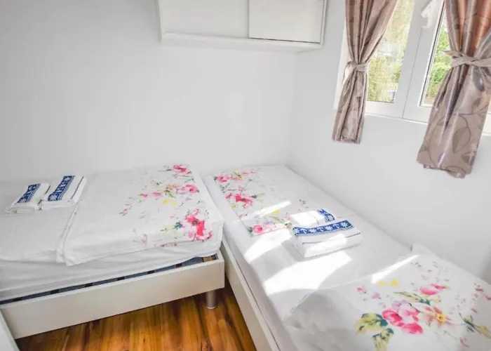 Dom wakacyjny Mobile Homes Bella 1