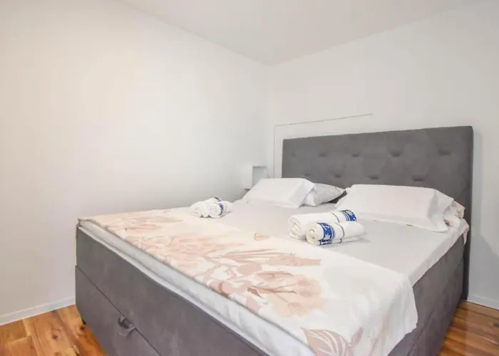 Mobile Homes Bella 1