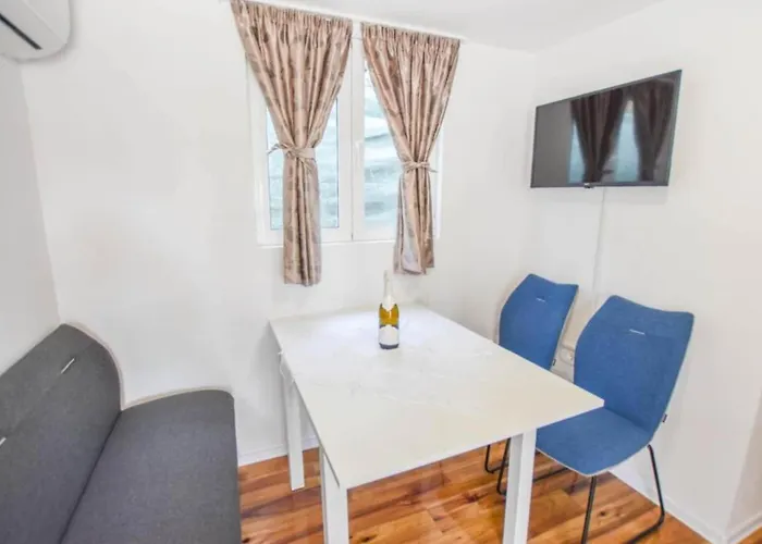 Mobile Homes Bella 1 Biograd Na Moru