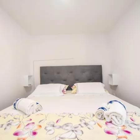 Mobile Homes Bella 1 Vikendica Biograd Na Moru