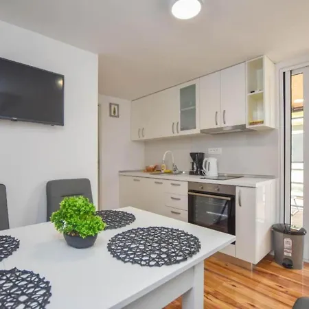 Mobile Homes Bella 1 * Biograd Na Moru