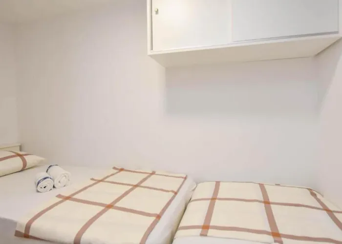 Mobile Homes Bella 1 *